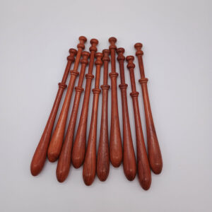 Bolillo Francés Bayeux-Madera de Padouk-Paquete de 10 unidades